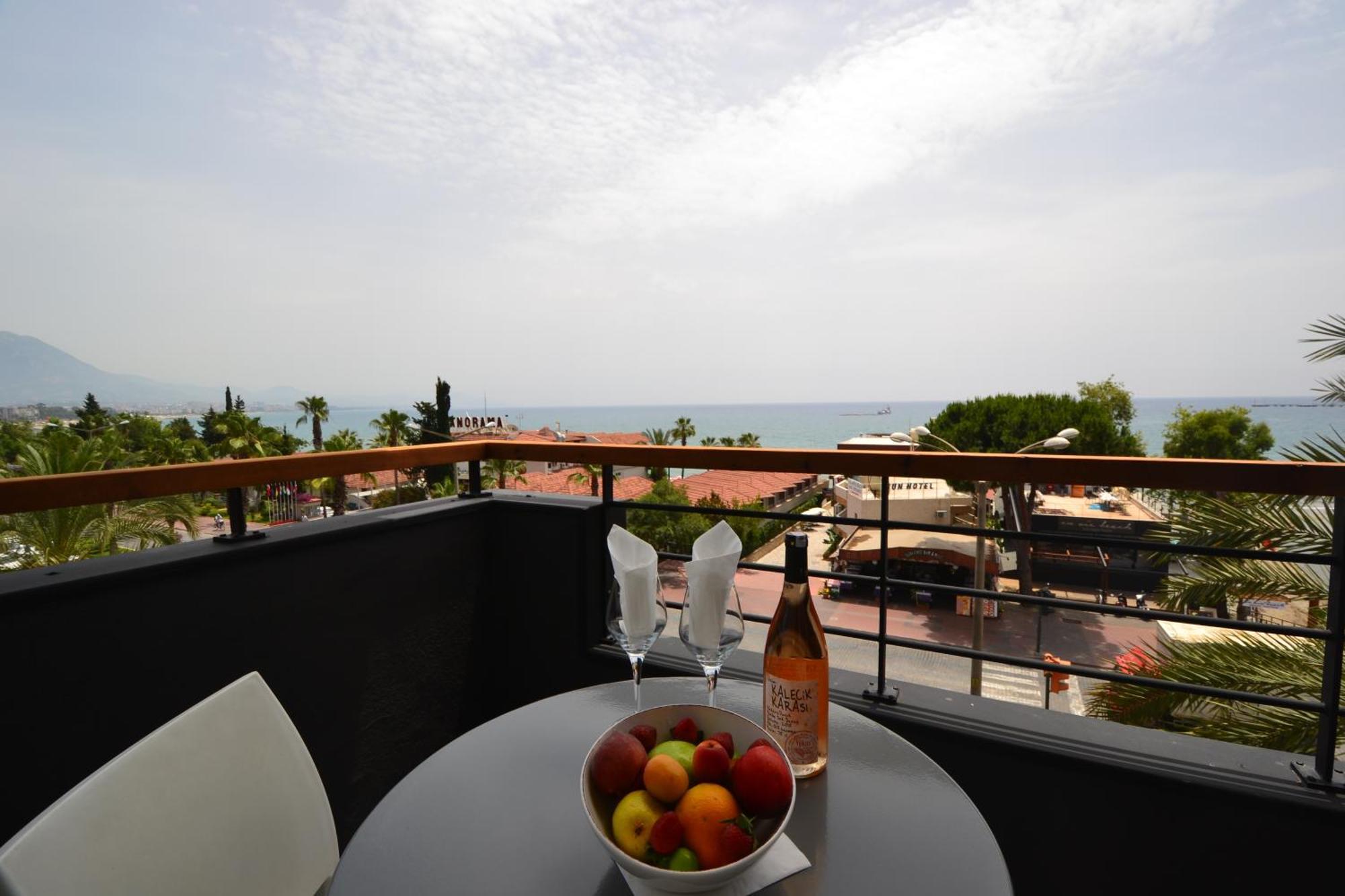 אלאניה En Vie Beach Boutique Hotel - Adults Only מראה חיצוני תמונה