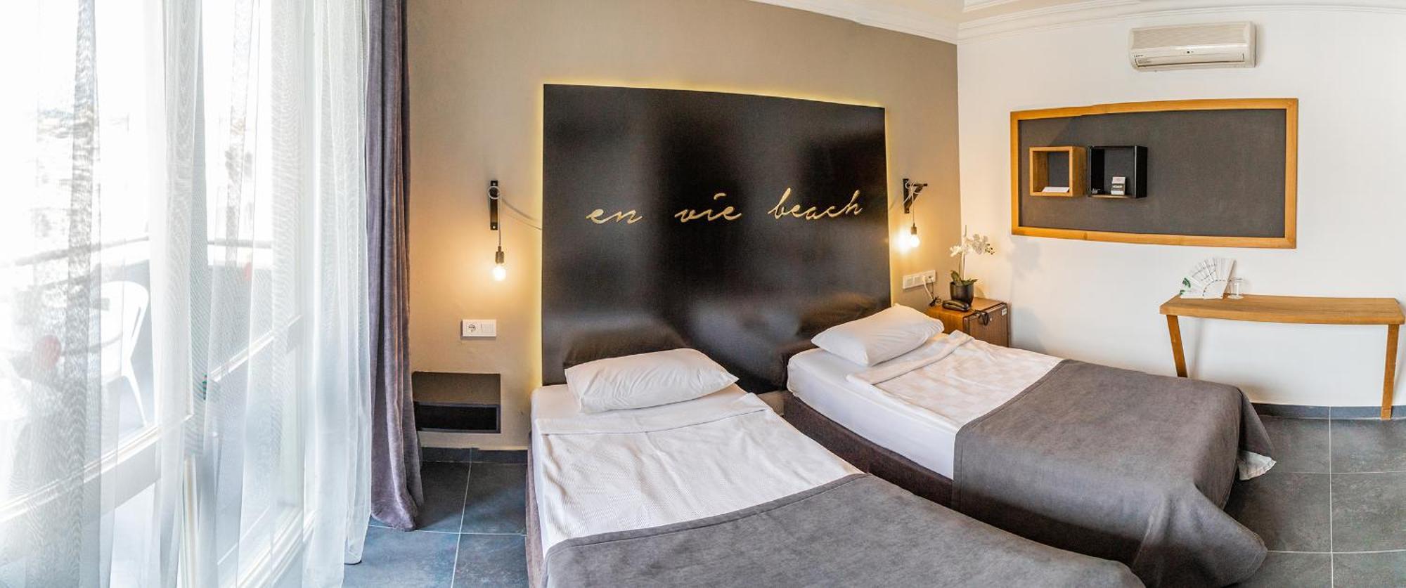 אלאניה En Vie Beach Boutique Hotel - Adults Only חדר תמונה
