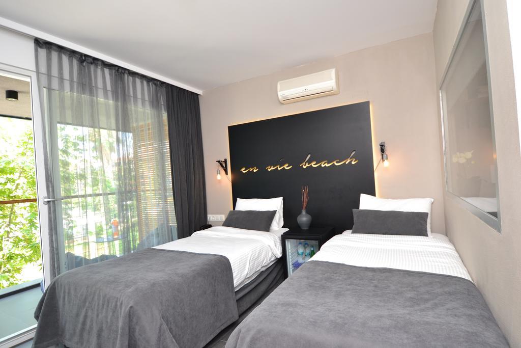 אלאניה En Vie Beach Boutique Hotel - Adults Only מראה חיצוני תמונה
