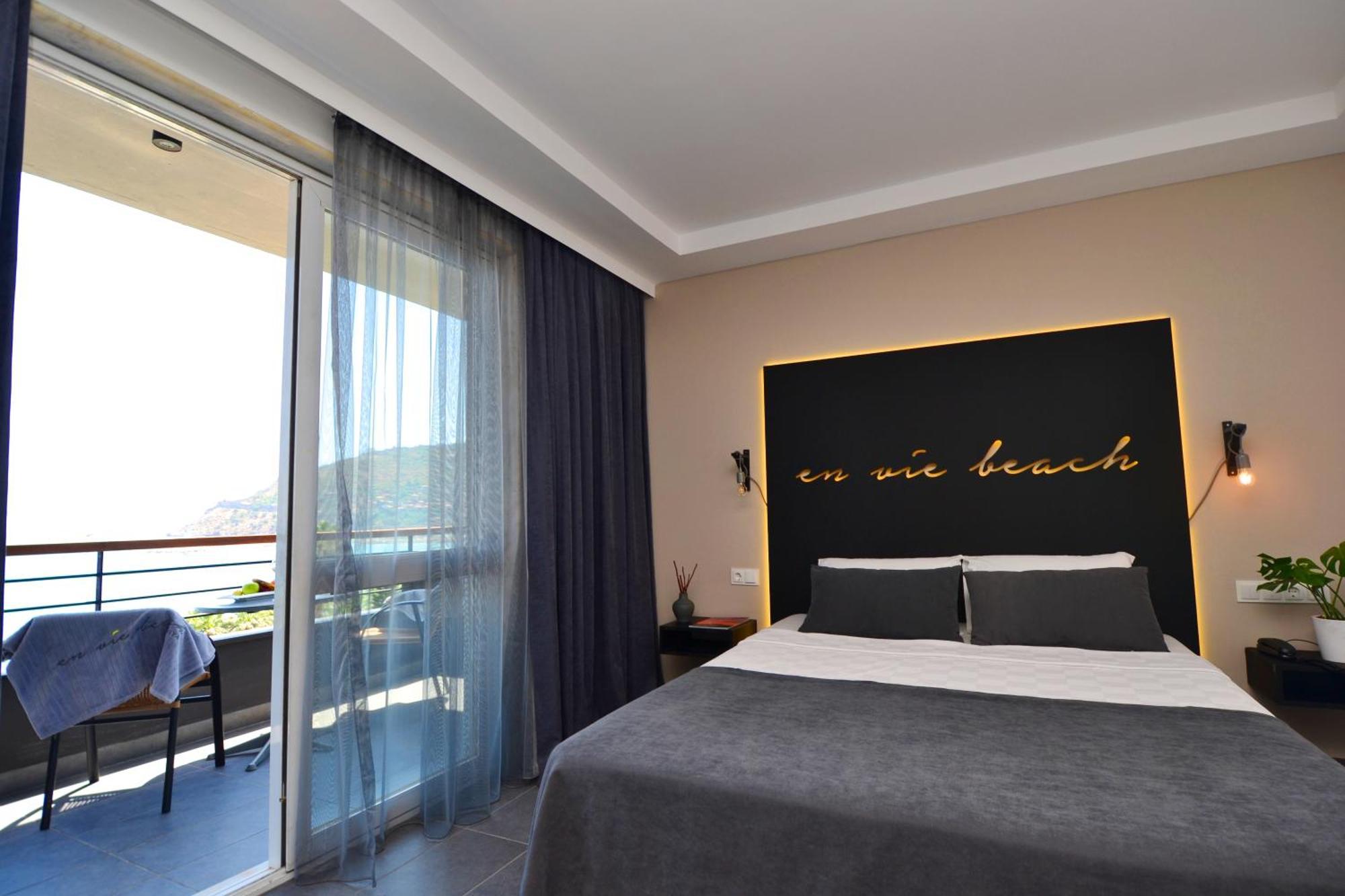 אלאניה En Vie Beach Boutique Hotel - Adults Only מראה חיצוני תמונה