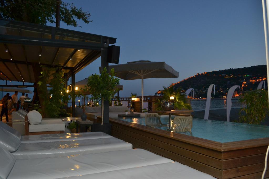 אלאניה En Vie Beach Boutique Hotel - Adults Only מראה חיצוני תמונה